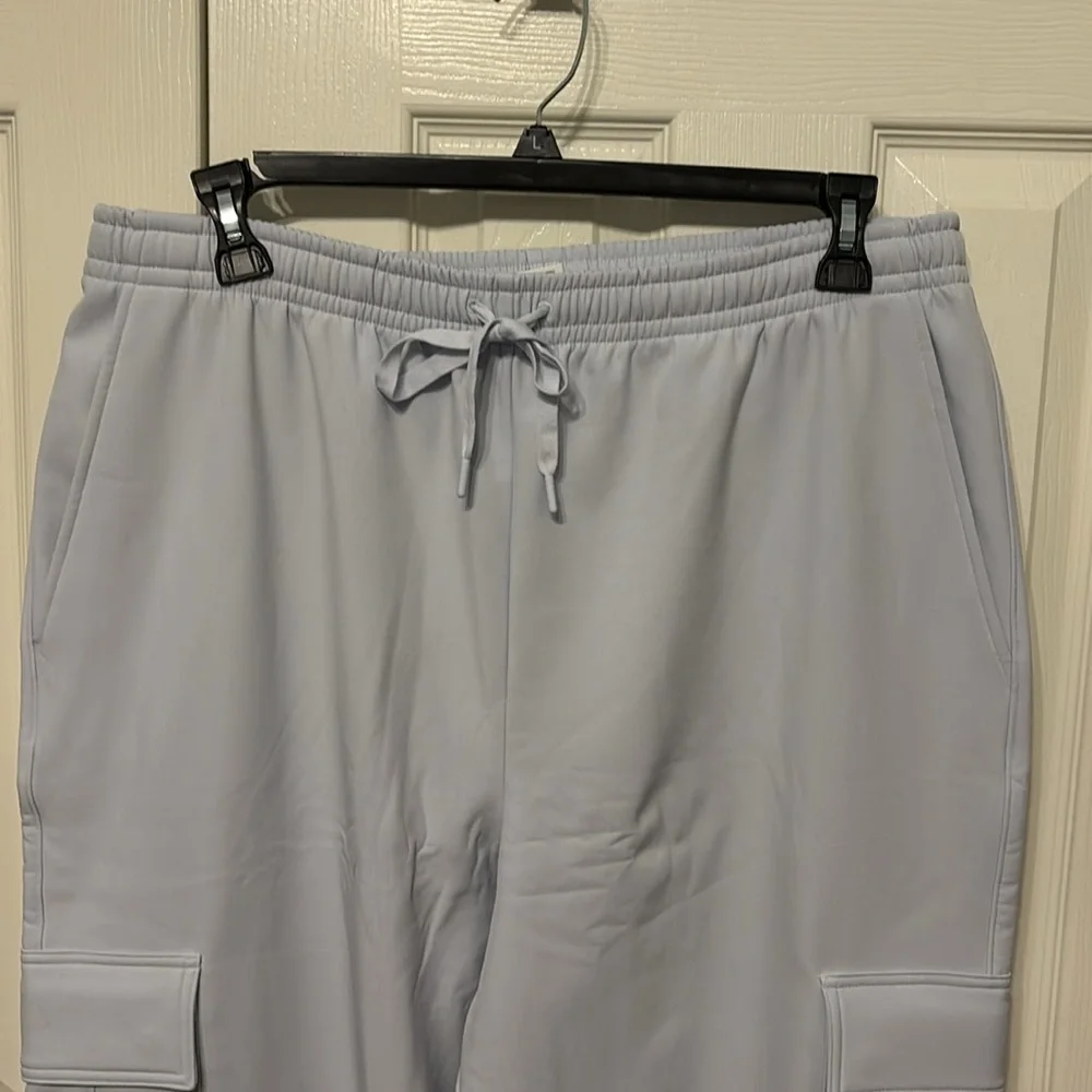 PINK Victoria Secret Brushed Woven Cargo Pant - Picture 3 of 14